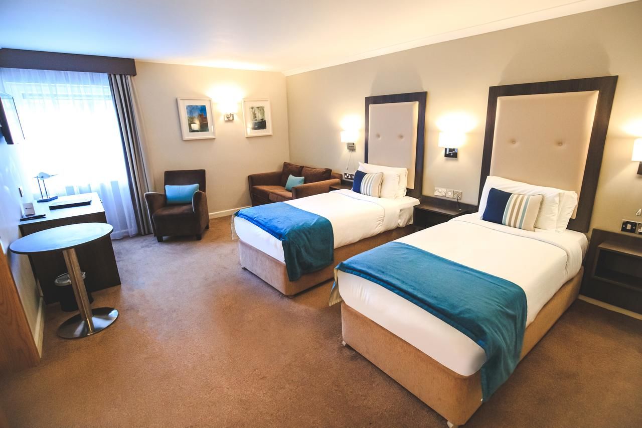 Отель Westlodge Hotel & Leisure Centre Бантри